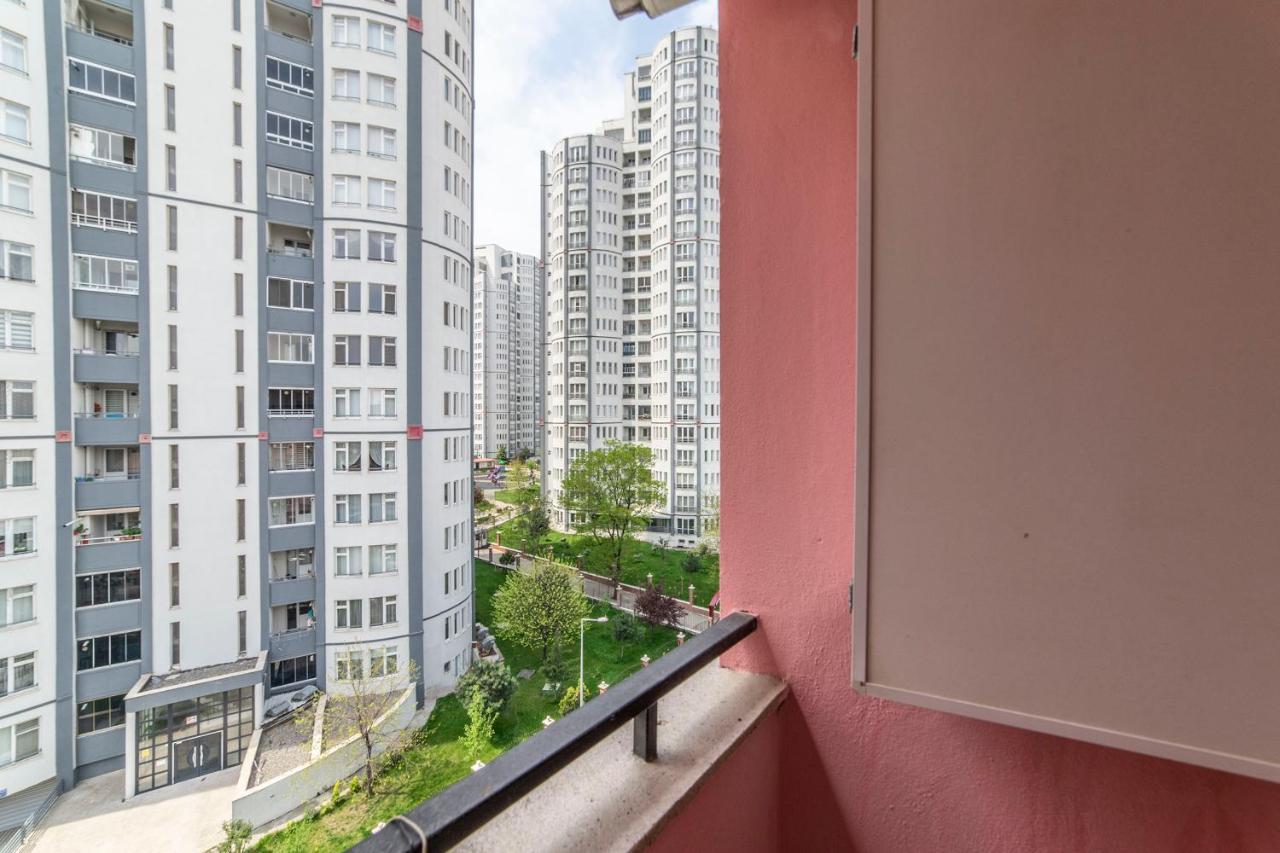 Centrally Located 2 Bedroom Apt With Netflix 伯萨 外观 照片