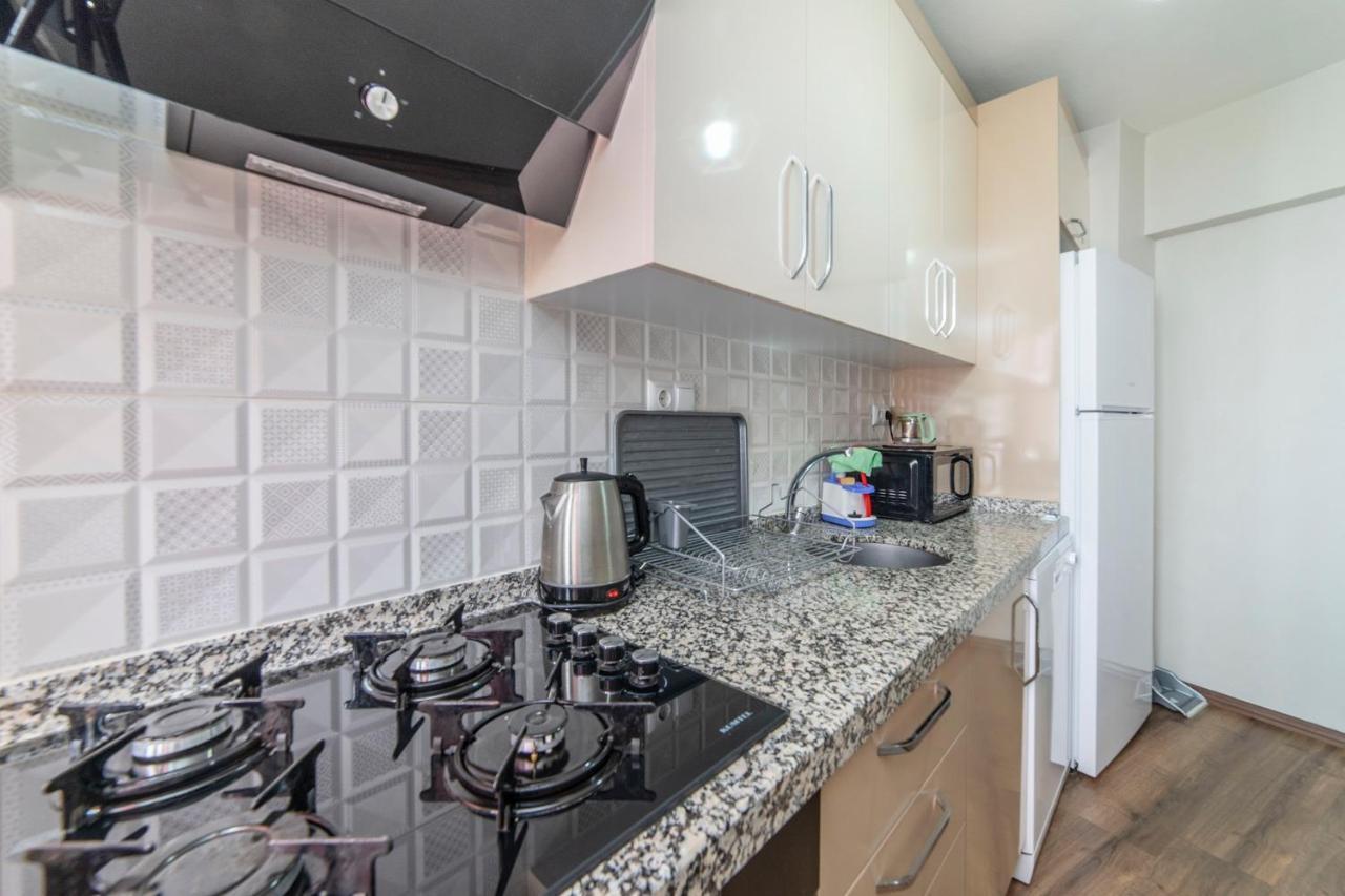 Centrally Located 2 Bedroom Apt With Netflix 伯萨 外观 照片